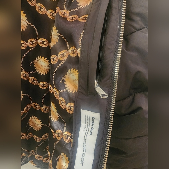 RZA WuTang 36 Chambers Embassy of Brick and Logs Puffer Jacket size Medium - Picture 8 of 15